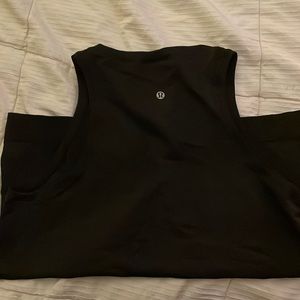 Black lululemon tank